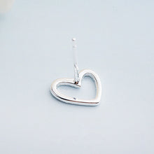 Load image into Gallery viewer, Heart Stud Earrings