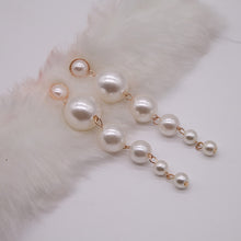 Load image into Gallery viewer, Simulated Pearl Long Earrings