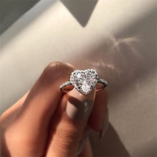 Load image into Gallery viewer, Classic Engagement Ring