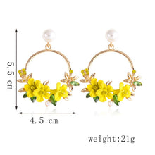 Load image into Gallery viewer, Cute Flower Earrings